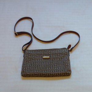 Women Tommy Hilfiger Crossbody Purse